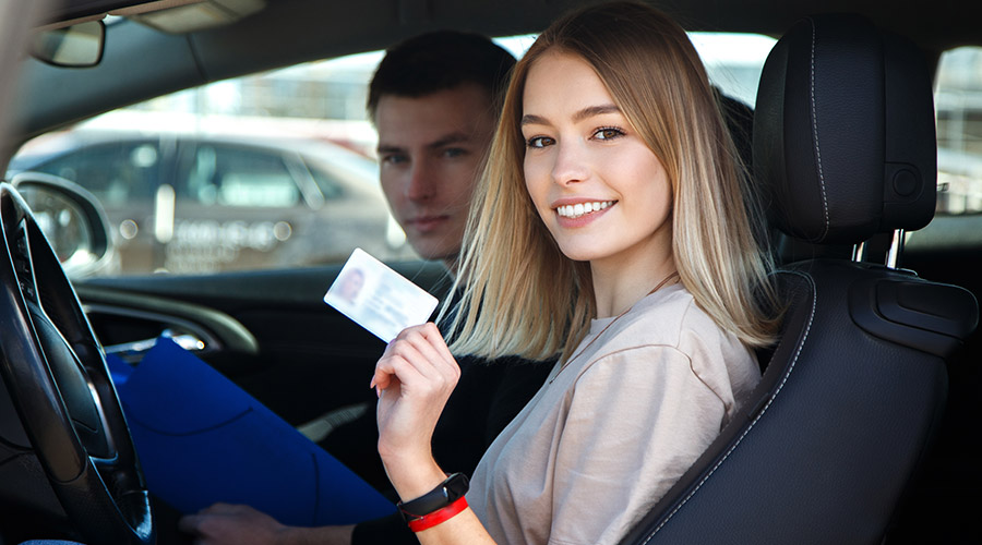 How to renew driving license in Dubai
